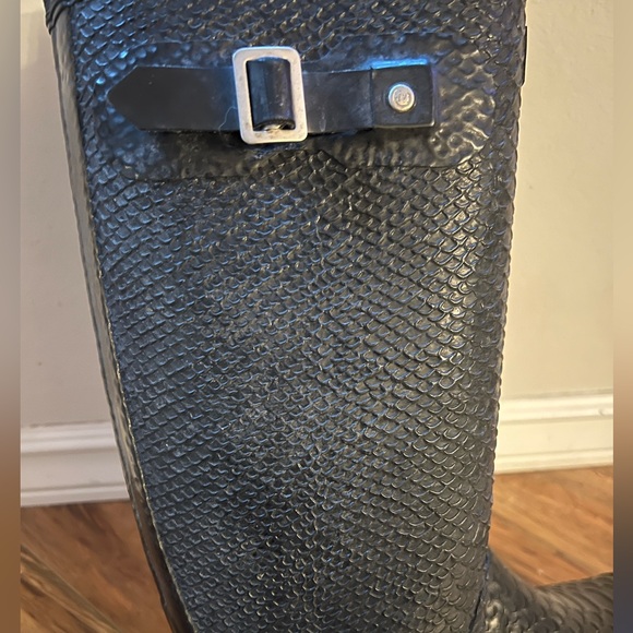 Tall Hunter Boots (Croc Pattern) - Picture 2 of 7
